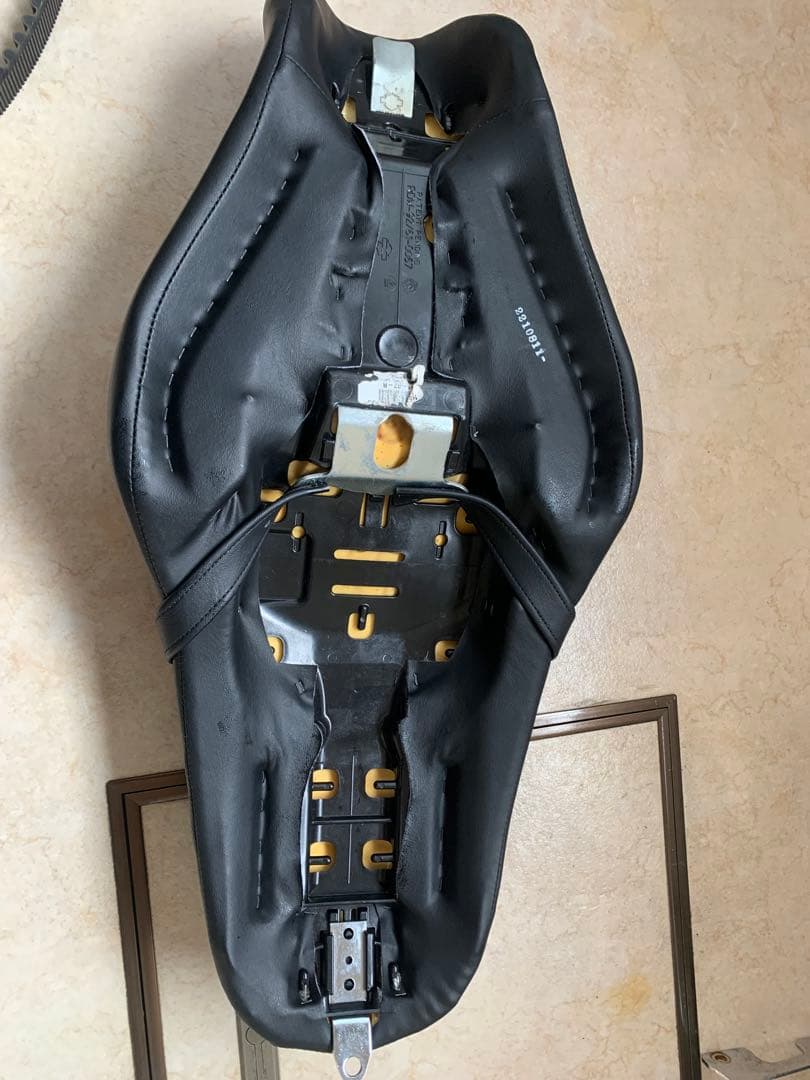 Harley-Davidson スポーツスター 純正シート