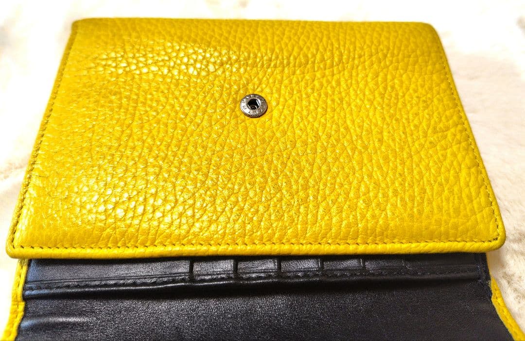 限界価格✪VERSACE ヴェルサーチメデューサ 3つ折り財布