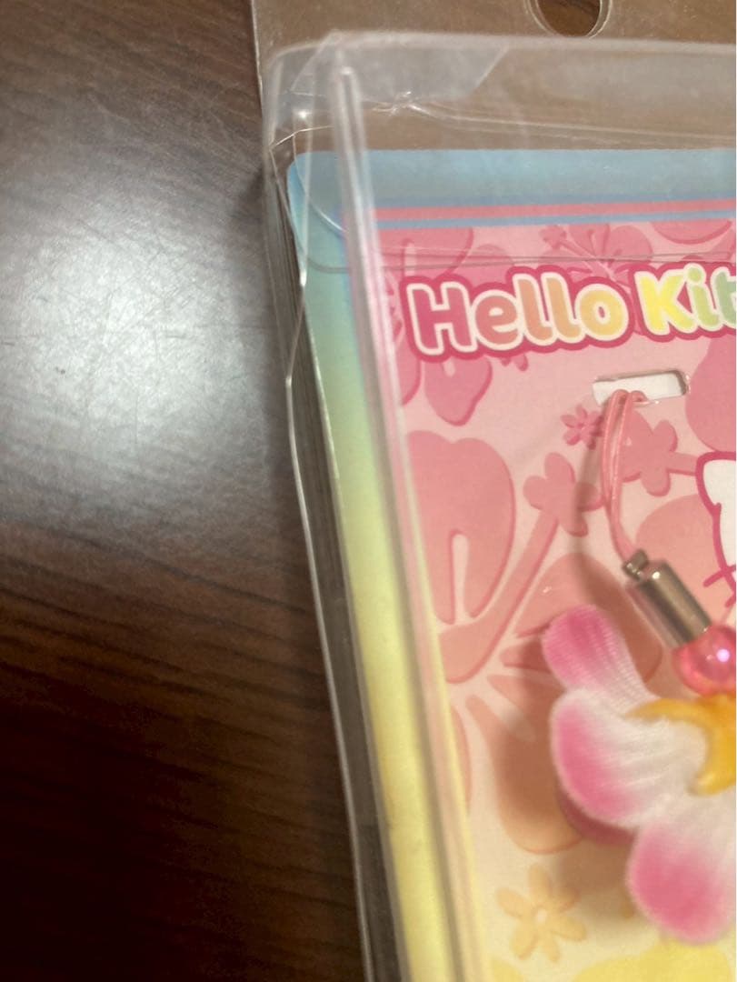 希少 激レア 新品 ご当地 ハローキティ ハワイ グアム 日焼け ストラップ