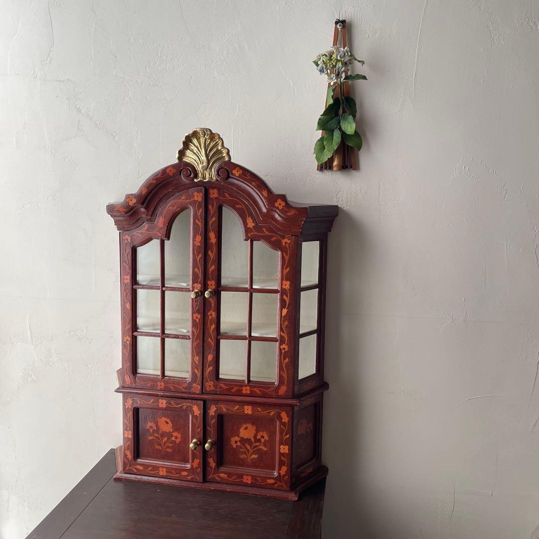 ウチダ様　木製　木象嵌　寄木細工　アジアン家具　ヨーロッパ風　キャビネット