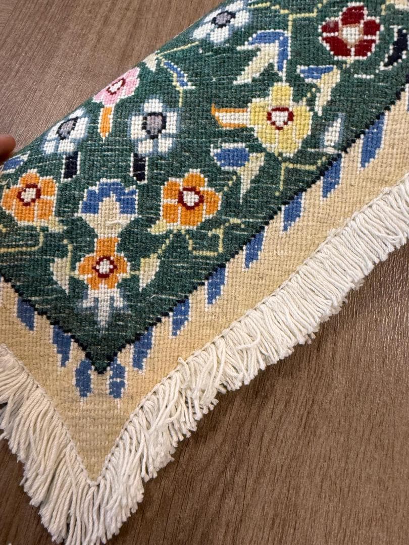 ペルシャ絨毯 ナイン産 ハート型ラグ 40cm 手織り バレンタイン 希少