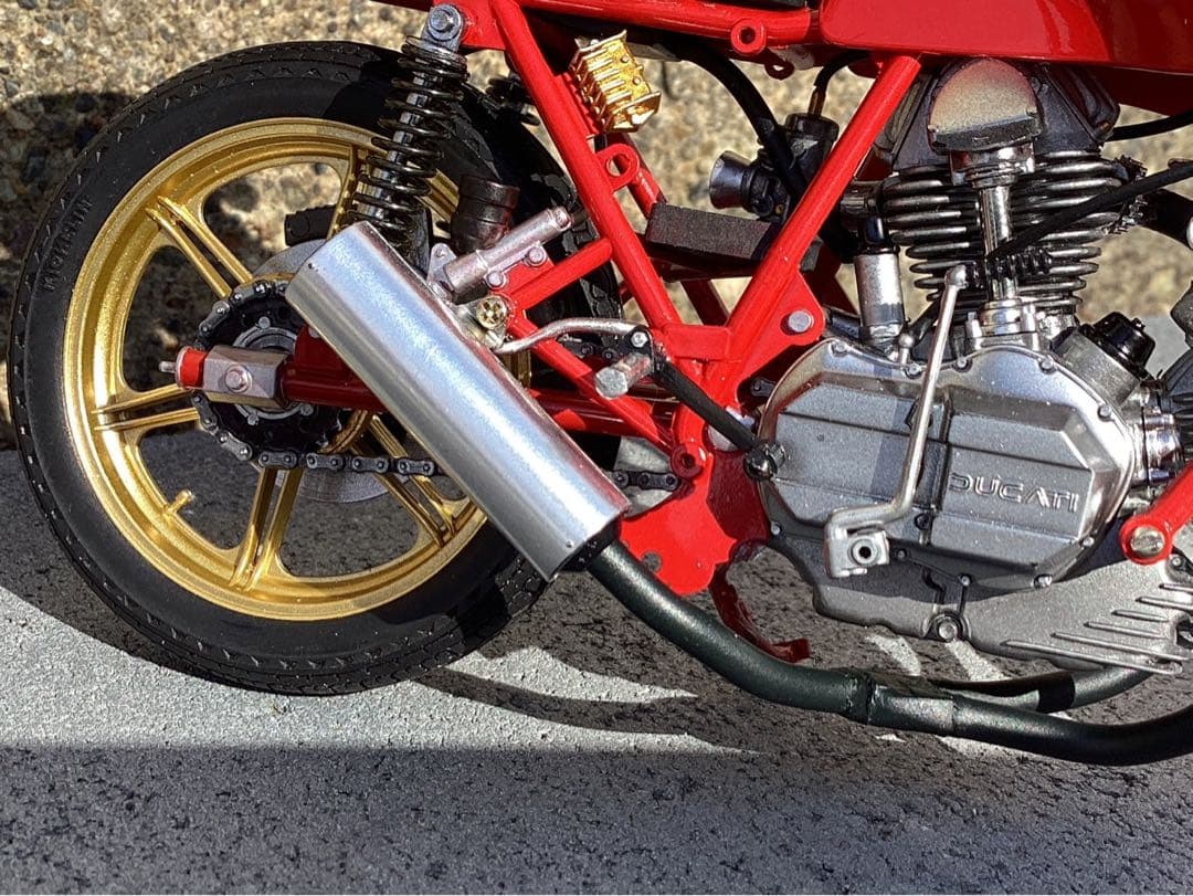 バイクプラモデル　族車　タミヤ1/12 ドゥカティマイクヘイルウッド　完成品