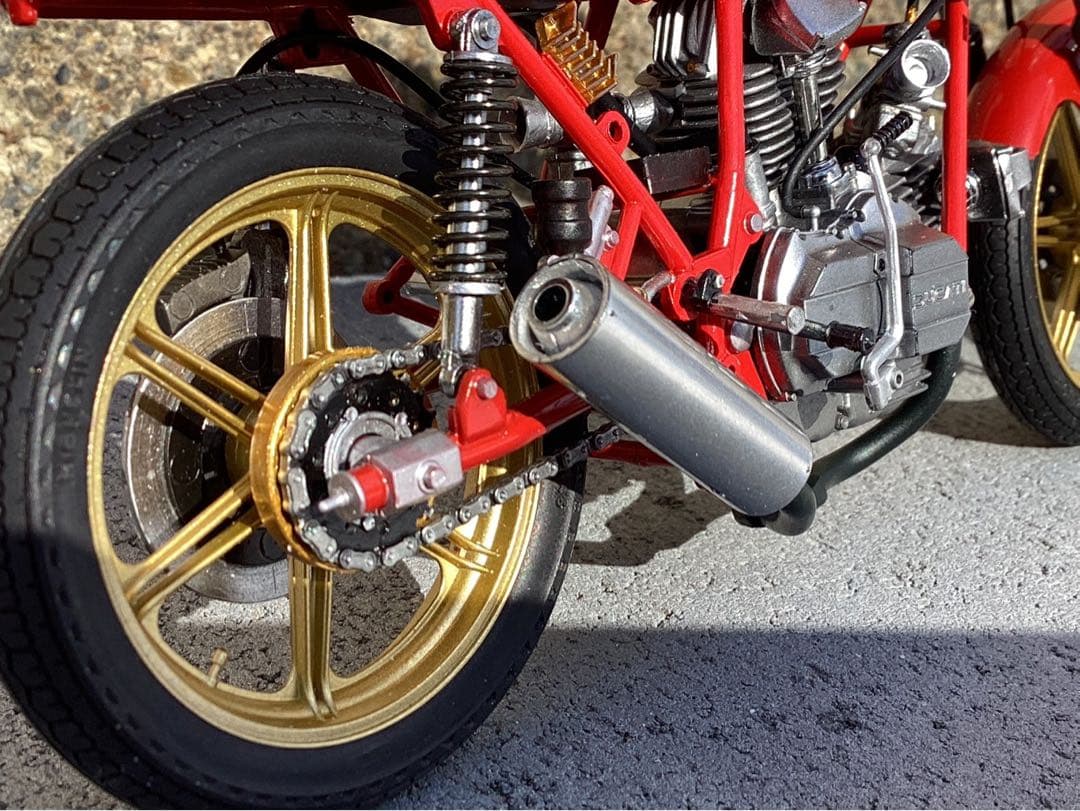 バイクプラモデル　族車　タミヤ1/12 ドゥカティマイクヘイルウッド　完成品