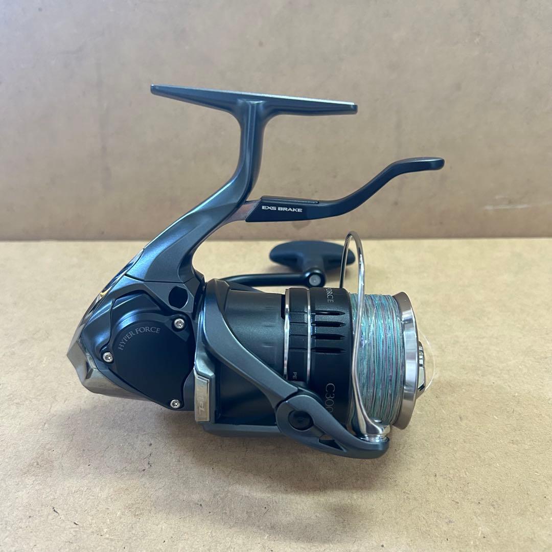 【美品】シマノ 23 ハイパーフォースLB C3000MHG リール