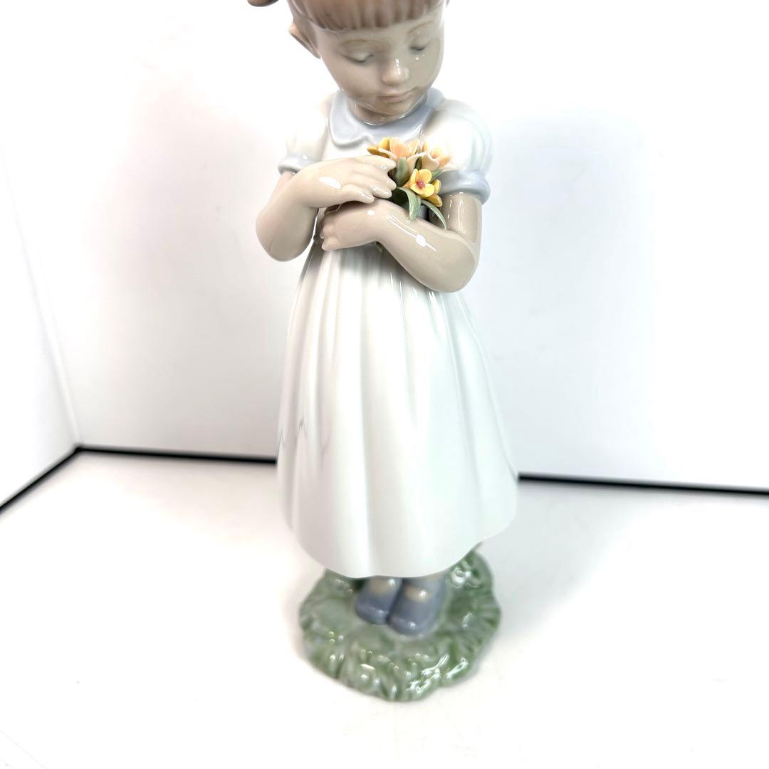 【極美品】【箱付き】Lladr リヤドロ 素敵なお花 オブジェ　置物