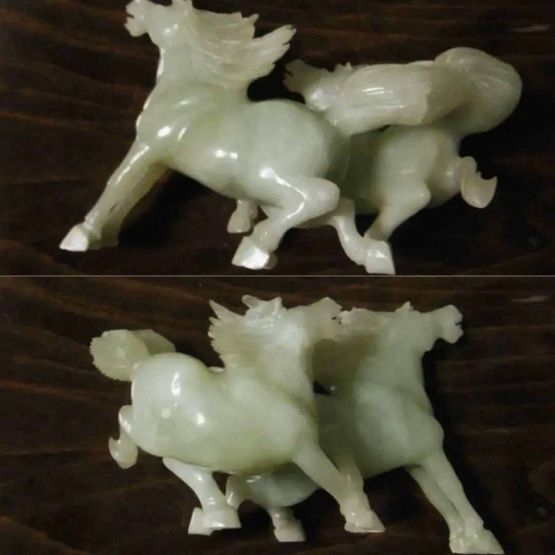 ２頭の奔馬