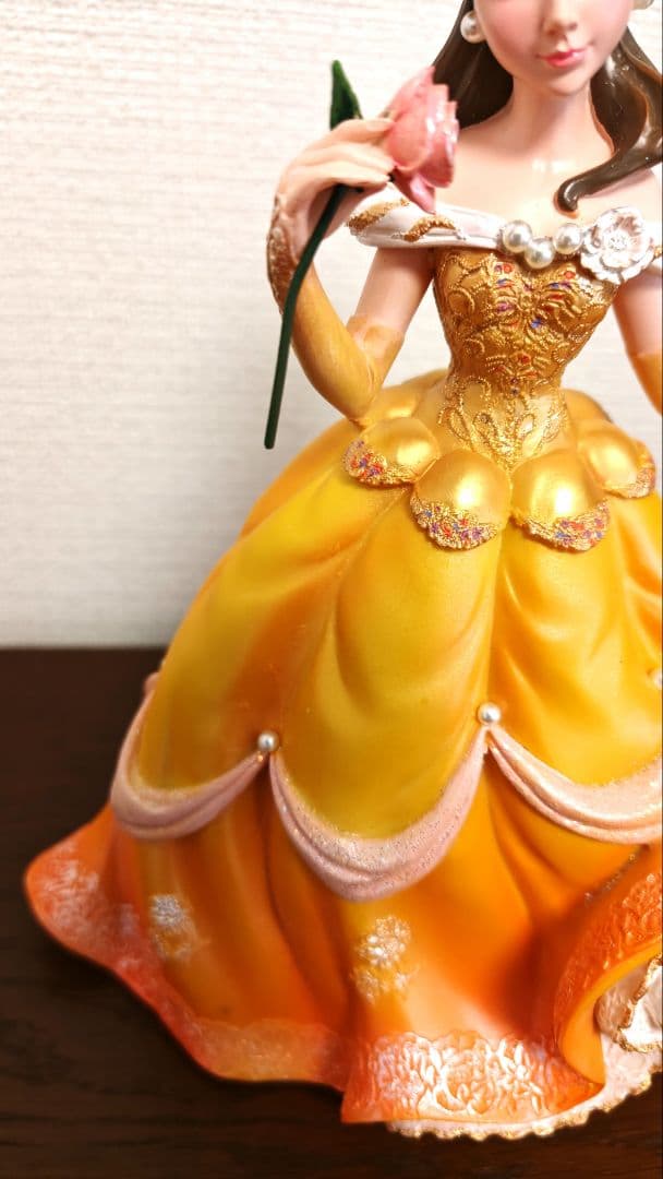 美女と野獣ベル　フィギュア　ショーケースコレクション
