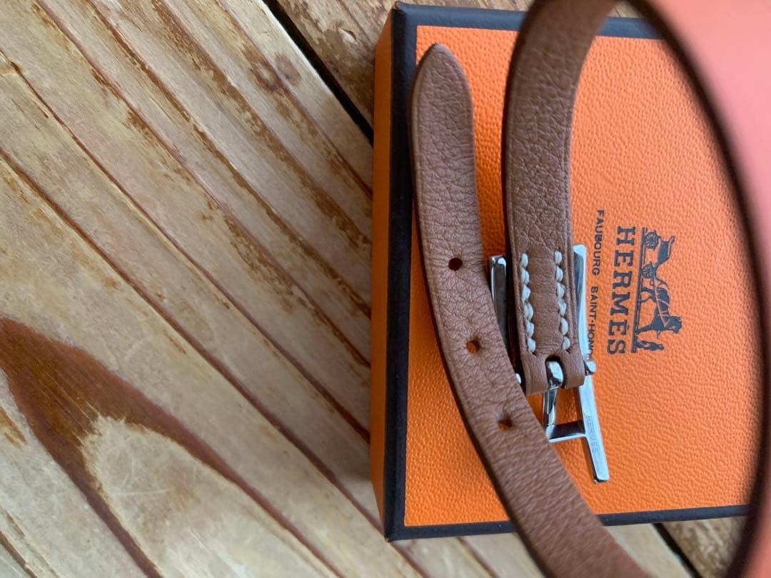 HERMÈS エルメス レザーブレスレット オレンジ 箱付き 正規店購入
