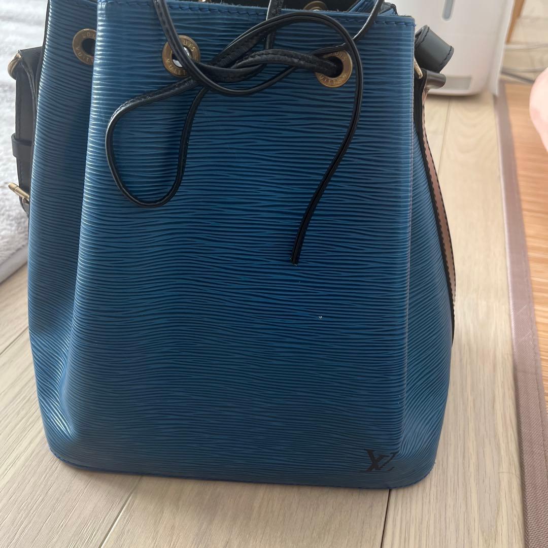 LOUIS VUITTON ルイヴィトン プチ・ノエ　エピ/レザー/BLU