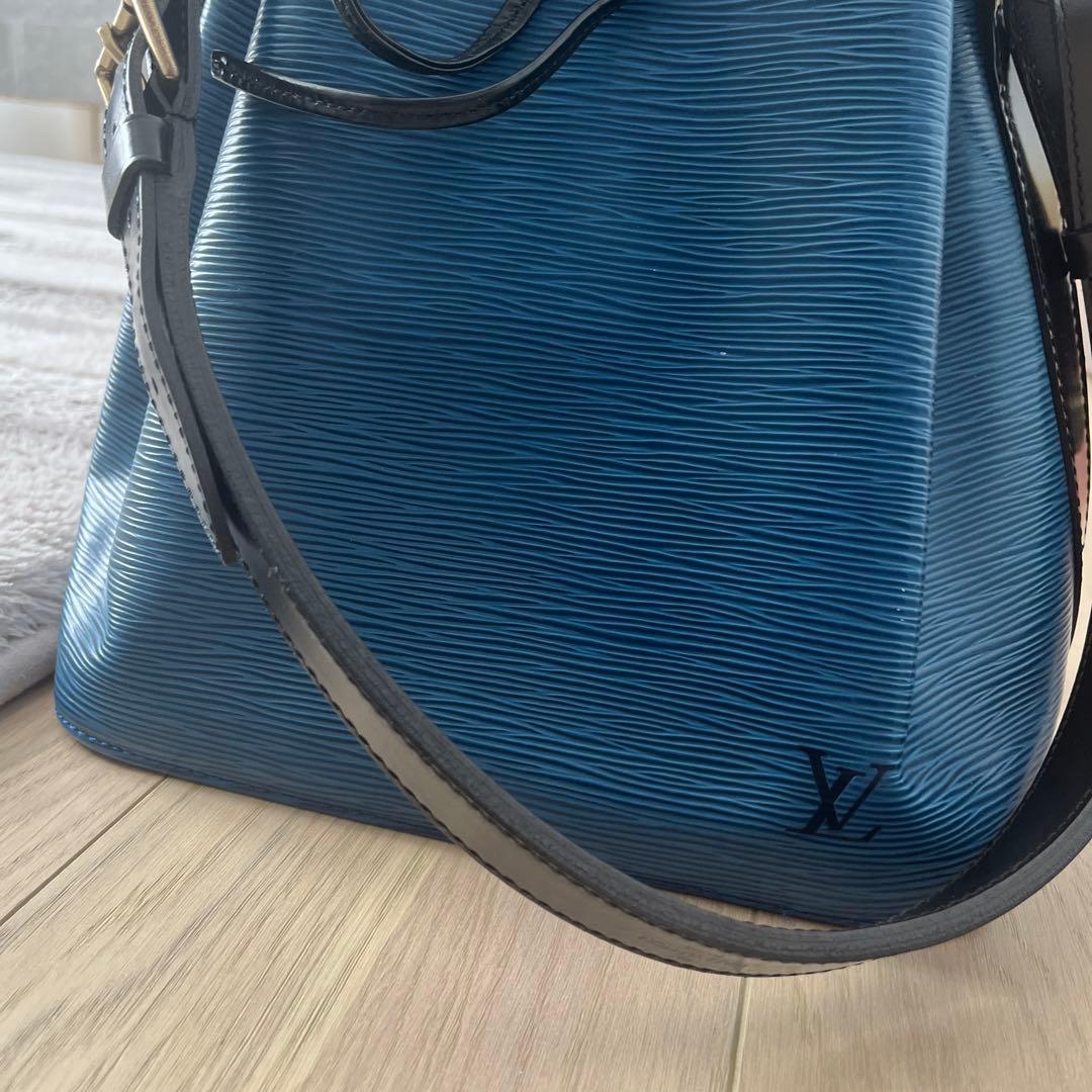 LOUIS VUITTON ルイヴィトン プチ・ノエ　エピ/レザー/BLU