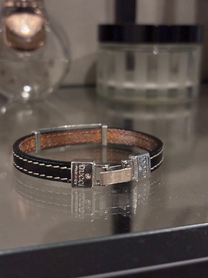 M*a様 GUCCI レザーブレスレット