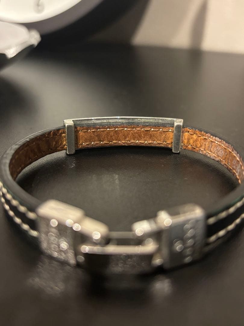 M*a様 GUCCI レザーブレスレット