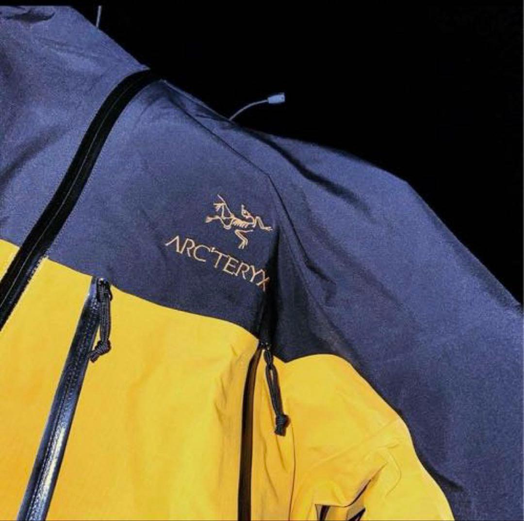スペシャル新品 drake着Arc’teryx BEAMS Theta AR S