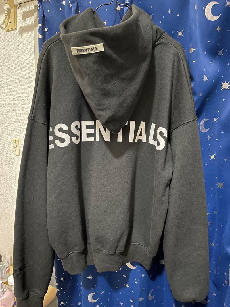 ESSENTIALS FEAR OF GOD ブラック　パーカー