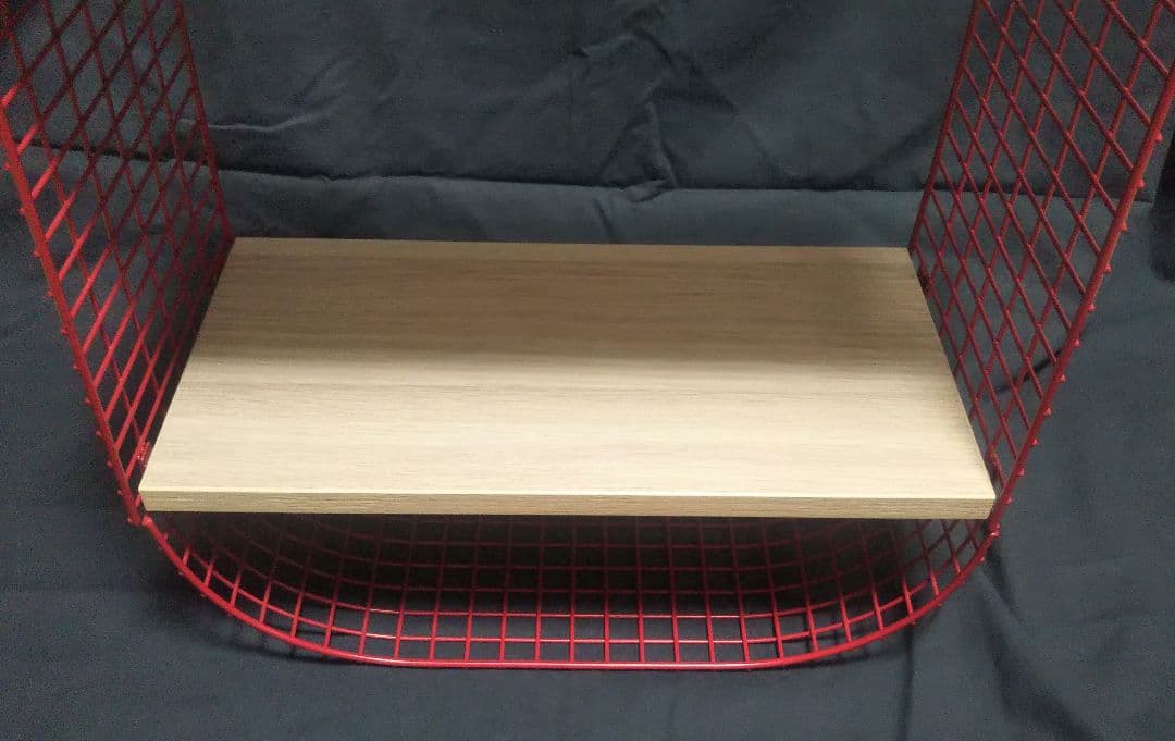 IKEA ウォールシェルフ SVENSHULT スヴェンスフルト 赤 廃盤