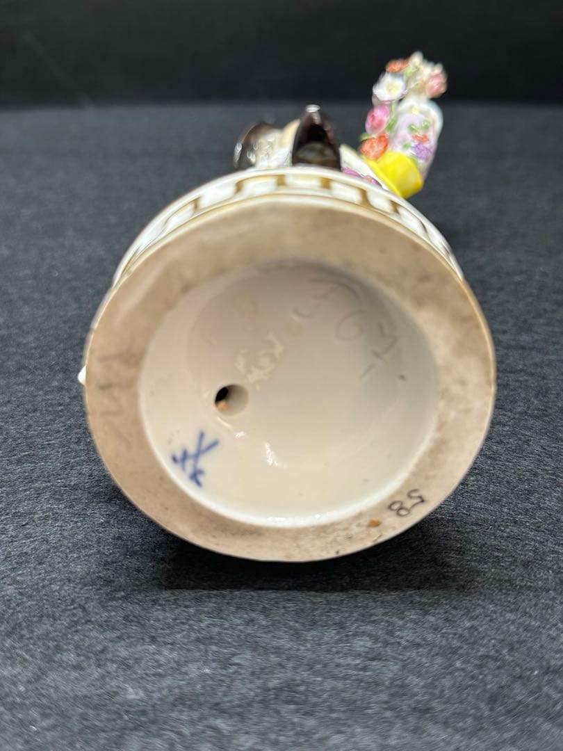 マイセン　ガーデナーの恋人たち　高さ17cm トエカ　東ゆ7-0317⭐︎2F