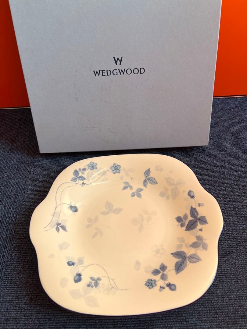 1044  ウェッジウッド　ストロベリーブルー　B&Bプレート　未使用