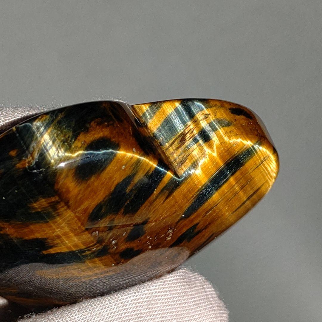 ツートーン構造　豹柄　境界ゴールシラー　タイガーアイ ハート 　天然石