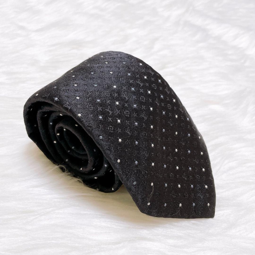 LOUIS VUITTON ブラック　ドット ネクタイ シルク　LVロゴ