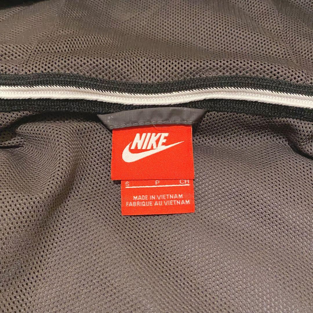 【美品】NIKE ナイキ ウィンドブレーカー パーカー 軽量 撥水 ランニング