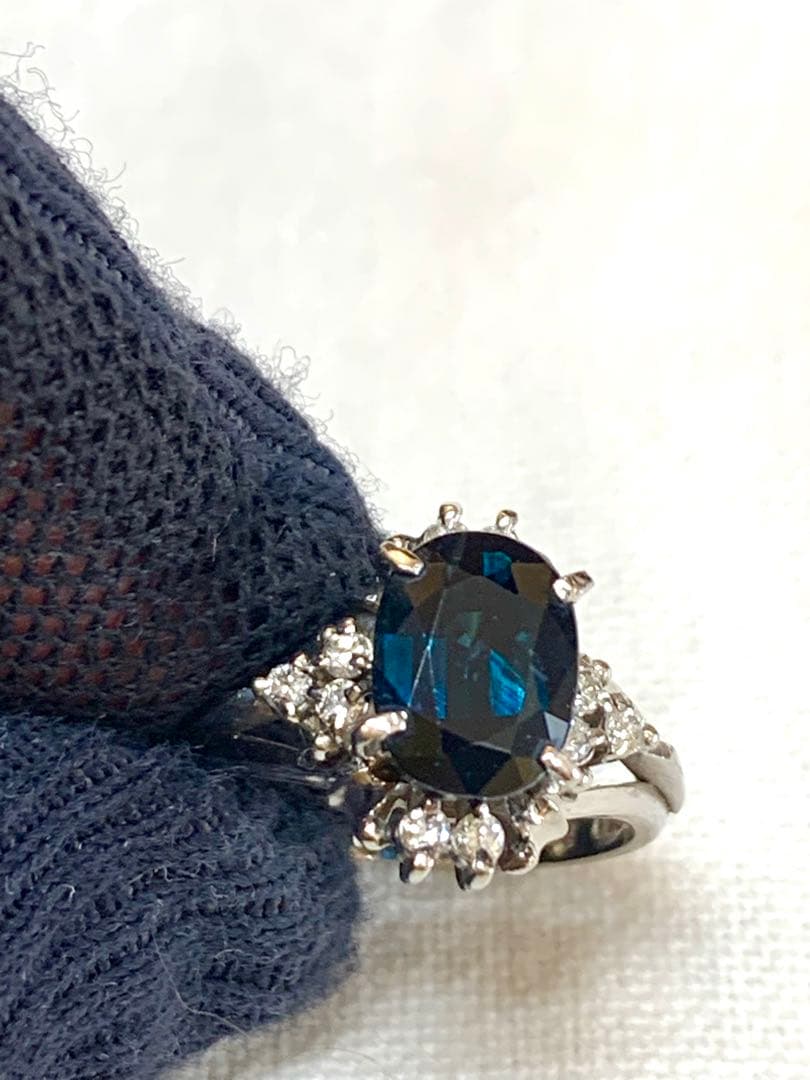 サファイア2.33ct Pt900リング　9号 美品