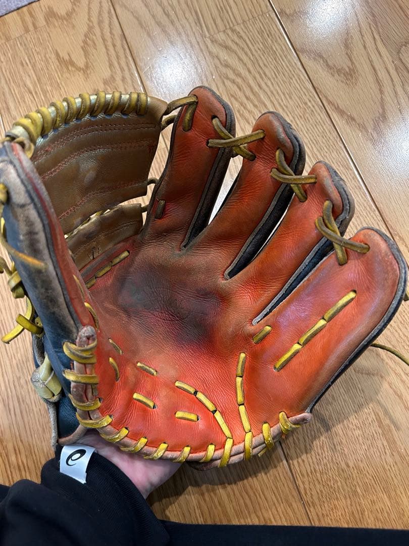 アスリード　内野手用グローブ