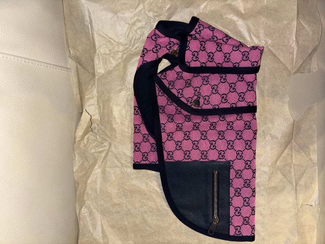 グッチ　GUCCI 犬用ウェア　コート　新品未使用　ピンク　GG サイズS
