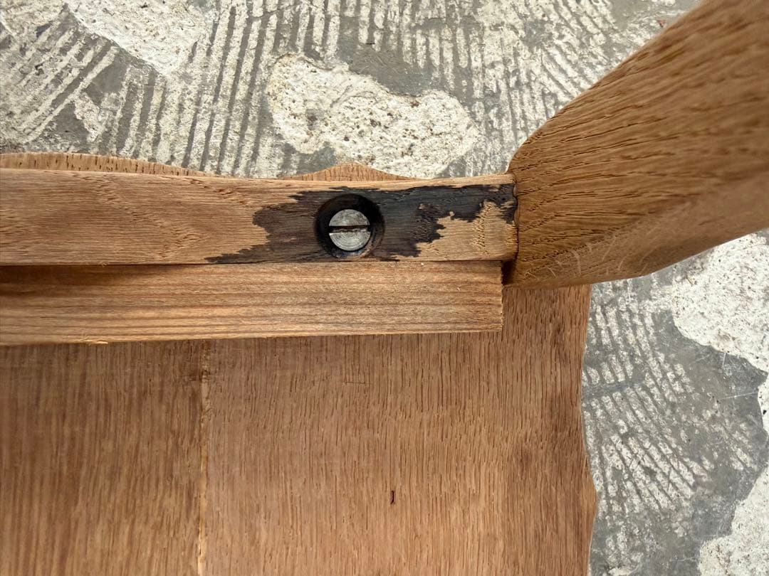 ビンテージ　サイドテーブル 花台 ベッドサイドテーブル　中　猫脚　剥離