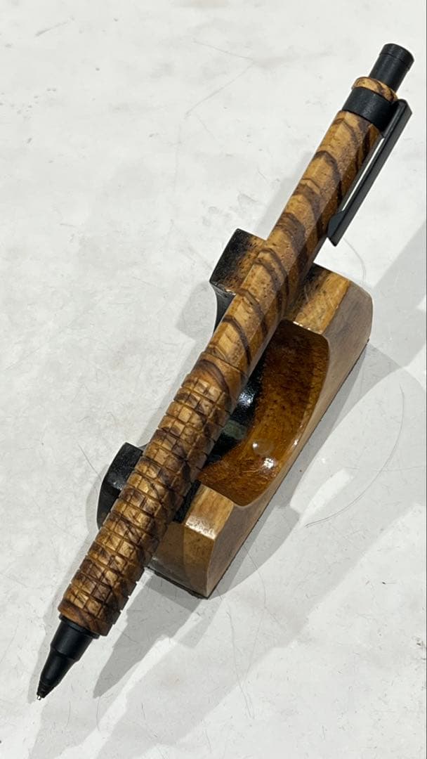 aikok　orenznero支給　ゼブラウッド12角軸　格子何グリップ