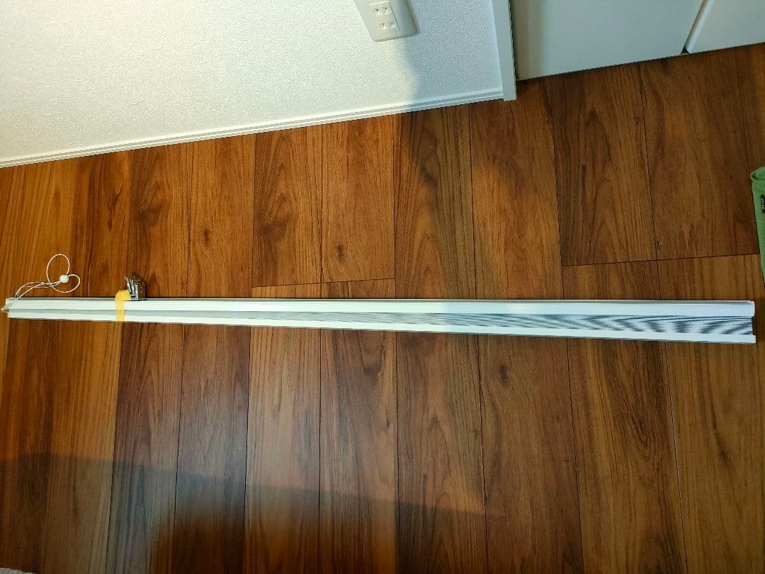 【値下げ】ニチベイ ハニカムスクリーン レフィーナ25 コード式右操作