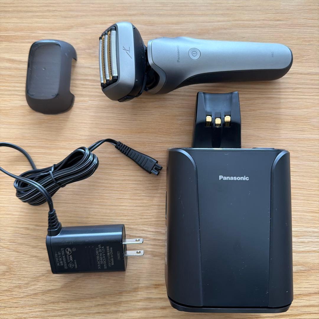 ラムダッシュ PRO 5枚刃　グレー　自動洗浄機つき　ほぼ新品