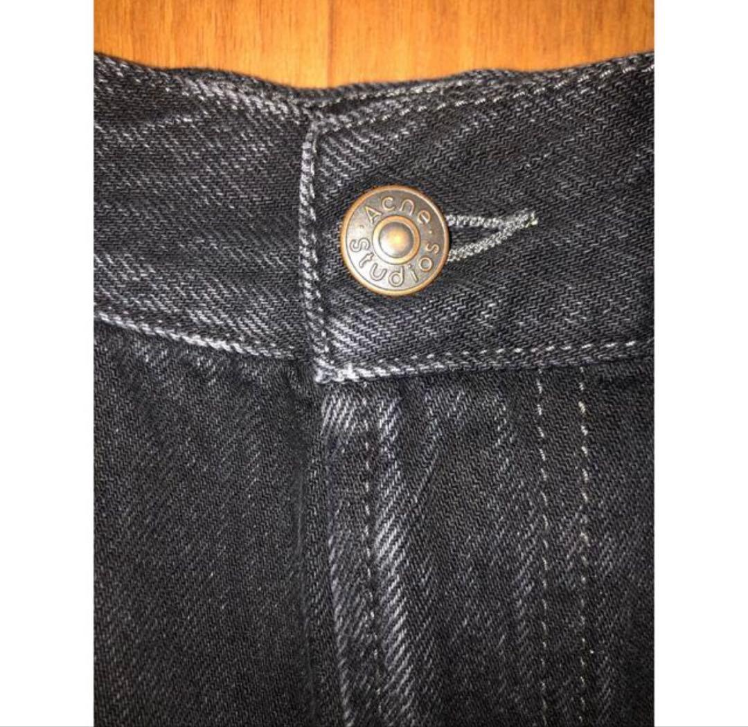 Acne Studios ルーズブーツカットジーンズ