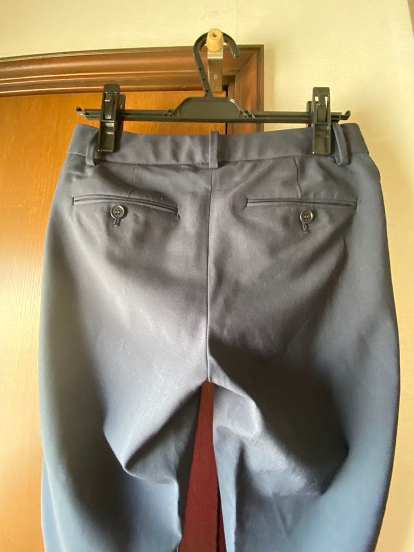 【試着のみ、ほぼ新品】theory ネイビー ノーカラー パンツスーツ サイズ0