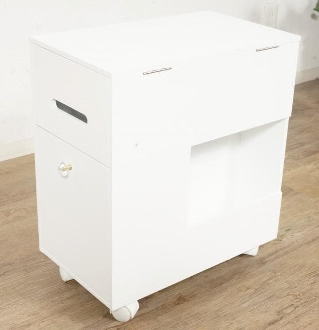 【新品】コスメワゴン　クリスタル調ハンドル ドレッサー　コスメ収納