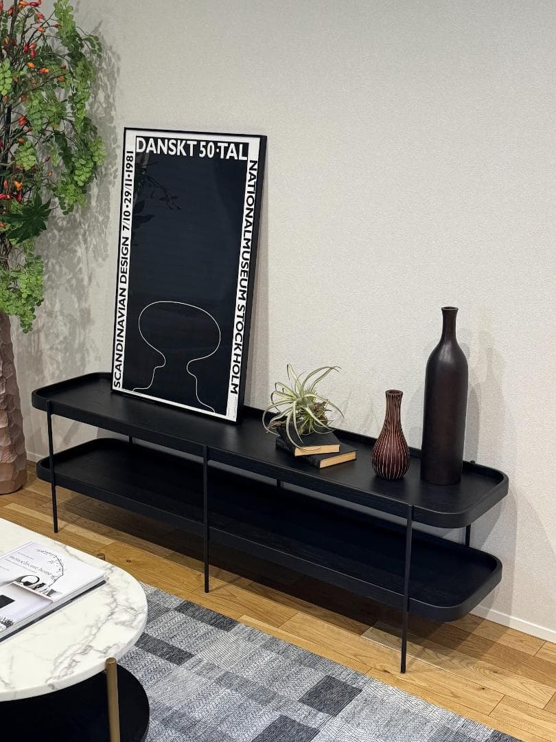 モデル展示未使用品 モーダエンカーサ Sketch テレビシェルフ TVボード
