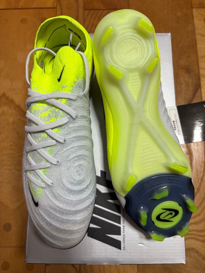 新品　サイズ有　廃盤品　大特価　ナイキ　ファントム GX 2 エリート FG