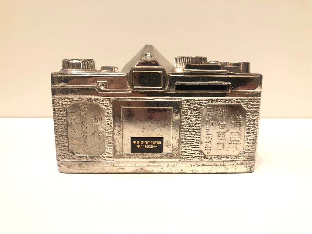 OLYMPUS OM-2＆50mm f1.4 の形の 貯金箱 記念品