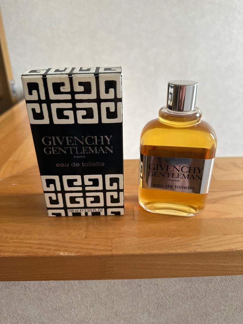 香水(男性用) Givenchy Gentleman eau de toilette 100ml