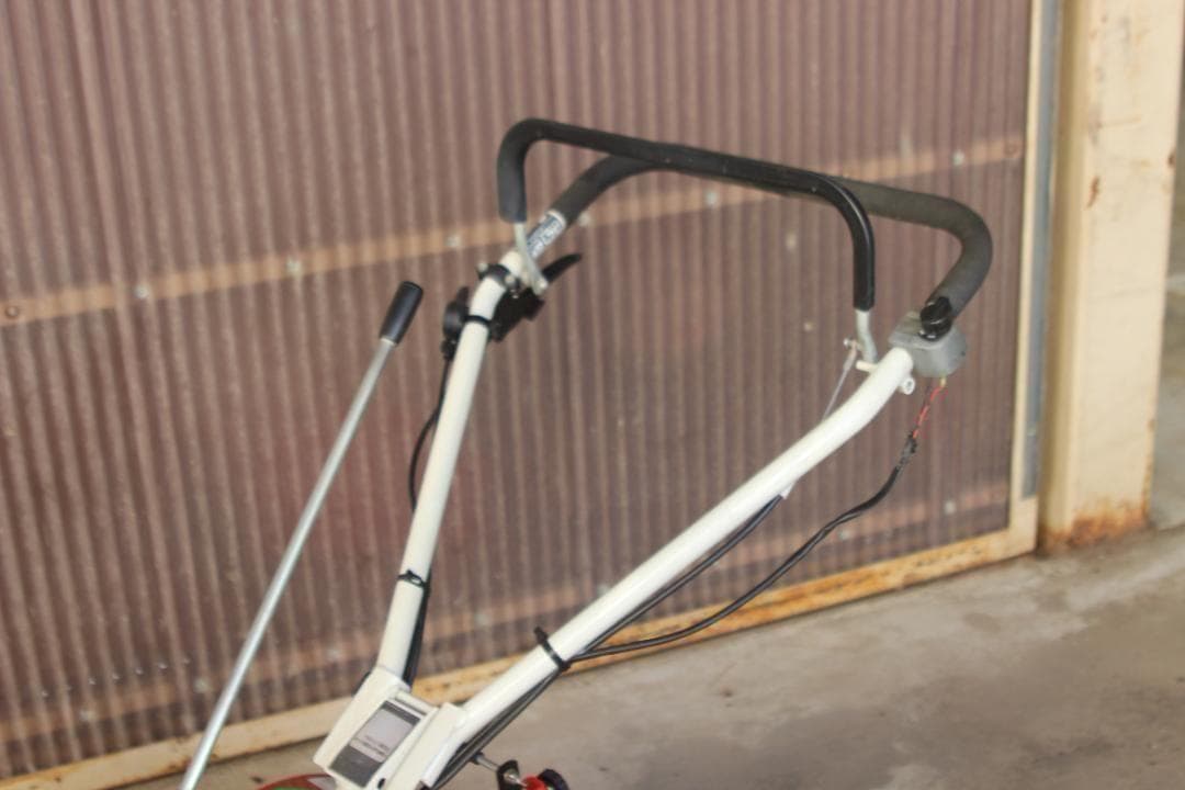 管理機・耕運機　ロビン　マイボーイ　RC550　５馬力　正転逆転　A6223