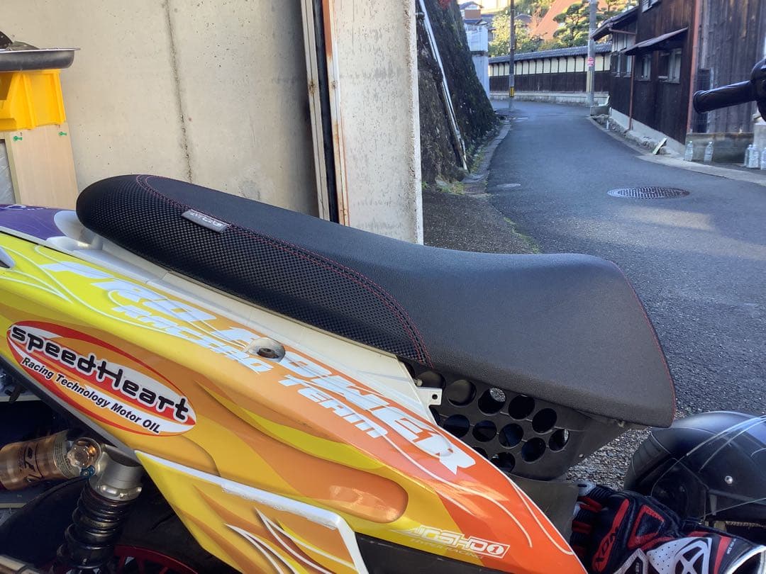 シグナスx4/5型用　アトラス　レーシングフラットシート