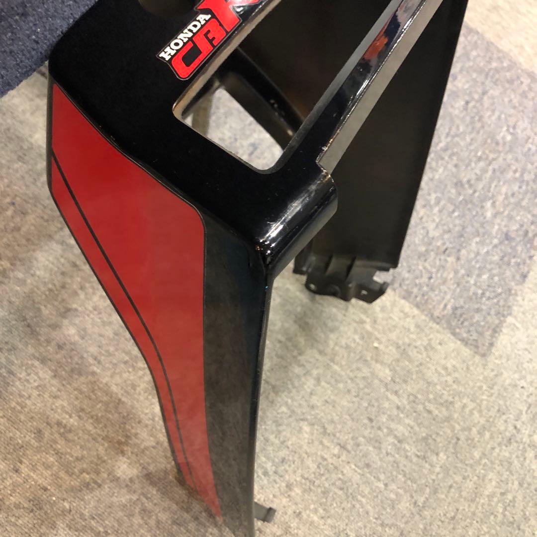 CBR400F2型　赤黒 純正テールカウル
