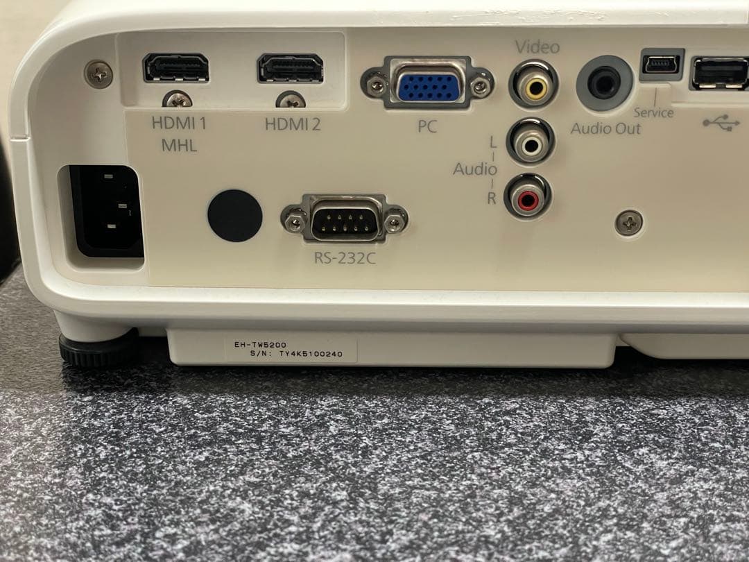 EPSON EH-TW5200 プロジェクター本体 HDMI5m付き