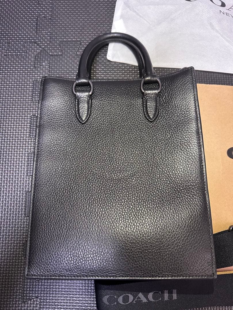 ほぼ新品COACH コーチ ブラック トートバッグ ショルダーベルト付き