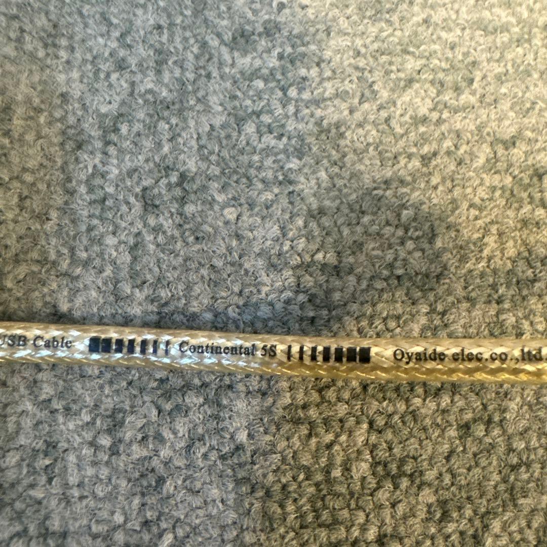 Qyaide Continental 58 USBケーブル