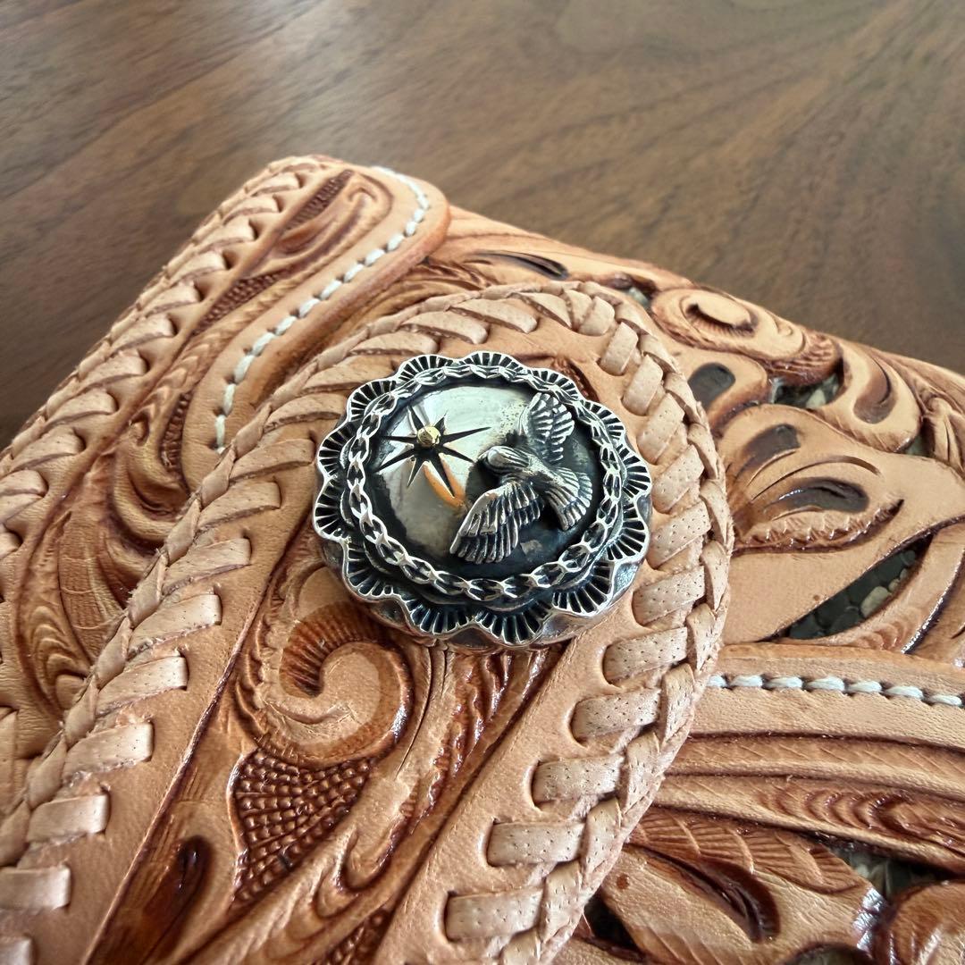【訳アリ格安品】Carving Wallet イーグル　本革 財布 店頭品　本物