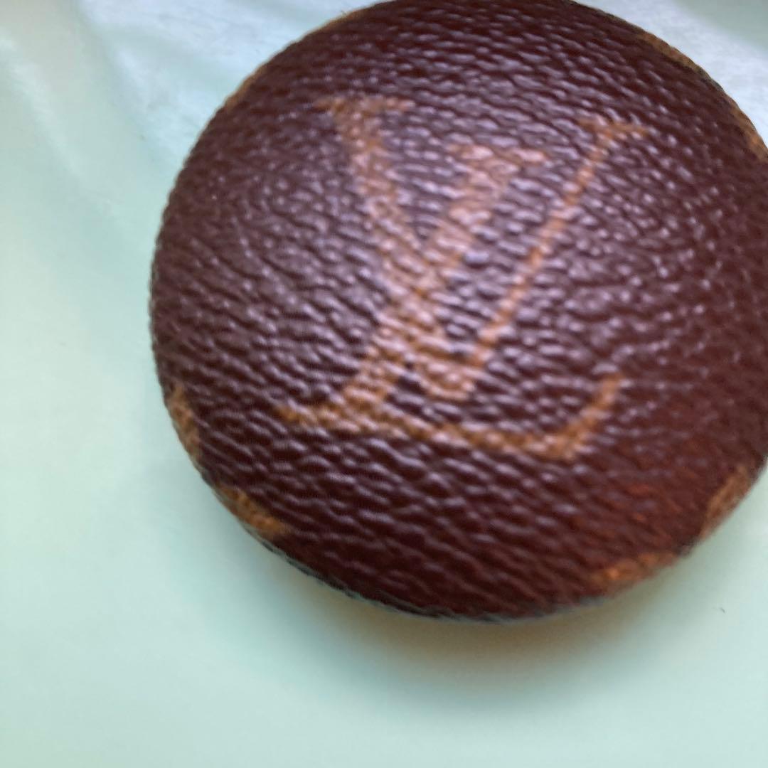 Louis Vuitton ブラウンレザーキーホルダー