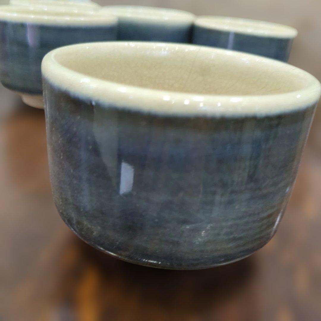 骨董　呉須　蝶々　汲出し茶碗　茶碗　陶器　胡蝶　在銘　5つ　木箱
