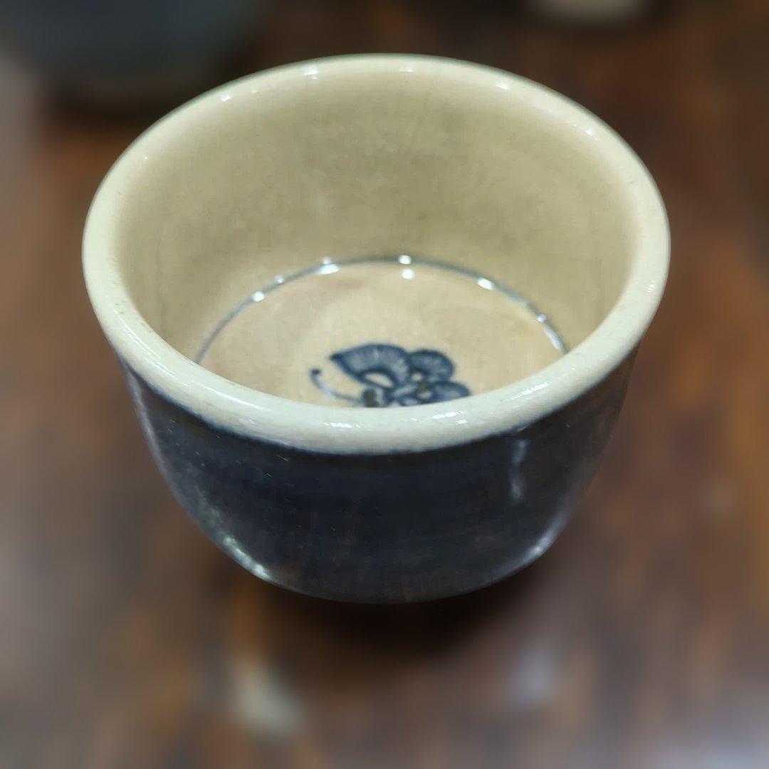 骨董　呉須　蝶々　汲出し茶碗　茶碗　陶器　胡蝶　在銘　5つ　木箱