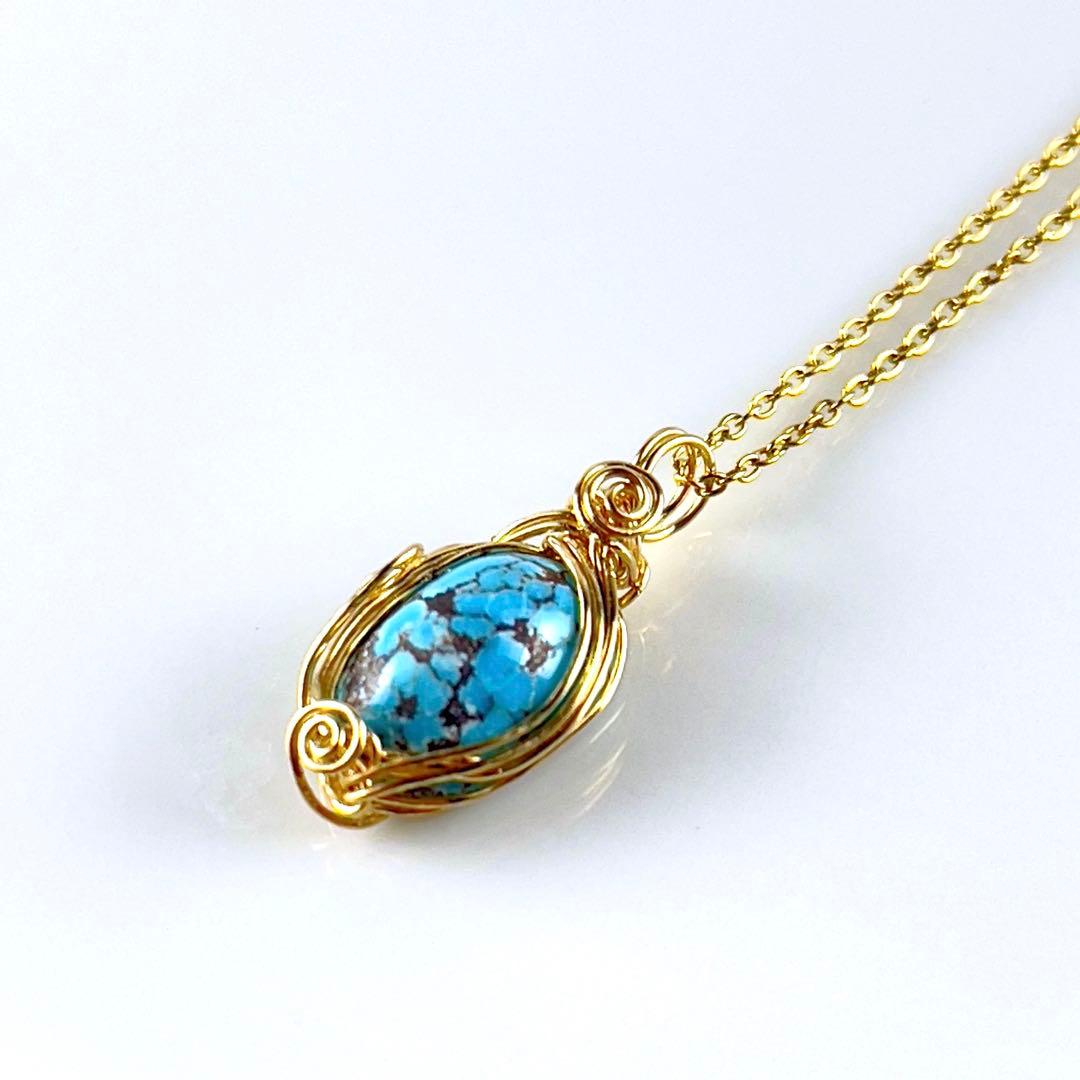 12月の誕生石天然無着色スパイダーターコイズ　ワイヤーラッピングペンダントトップ