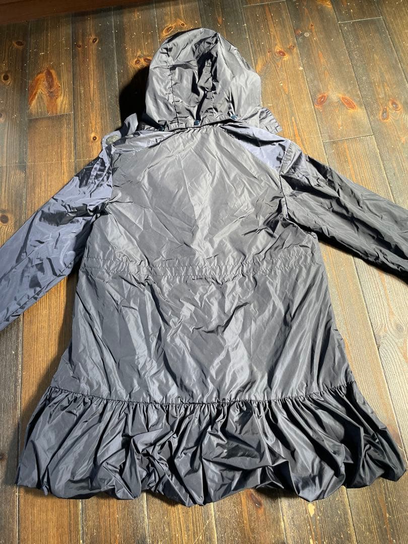 Moncler ネイビーフリルコート　キッズ12